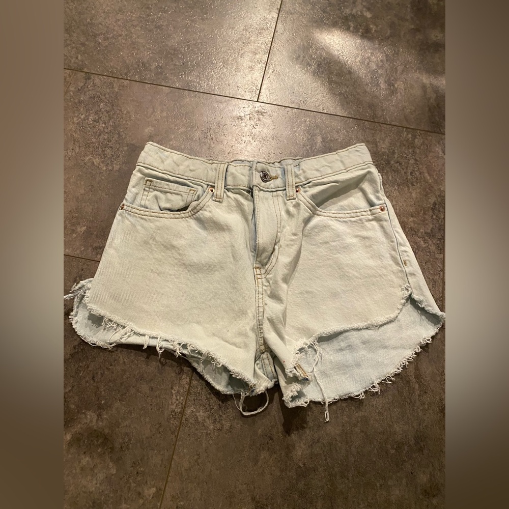 wild fable light wash cut off denim shorts